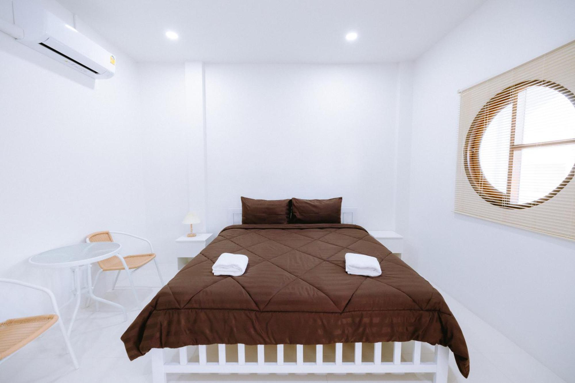 Peeranon Resort 나콘나욕 외부 사진